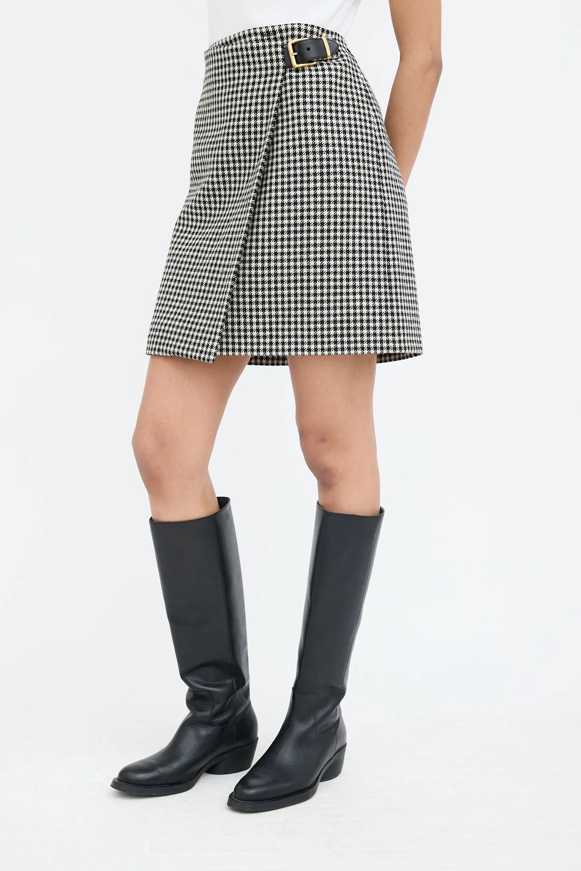 2023 Buckle Wrap Skirt