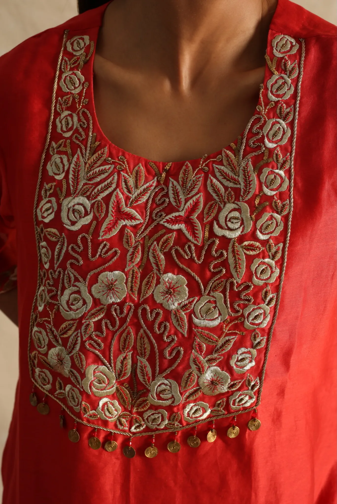 Amruta suit set in Red
