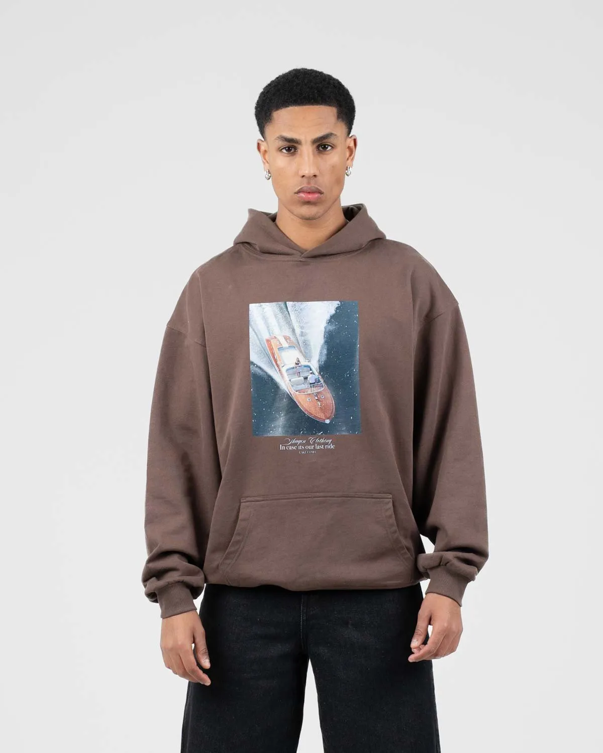 Como Graphic Hoodie Brun