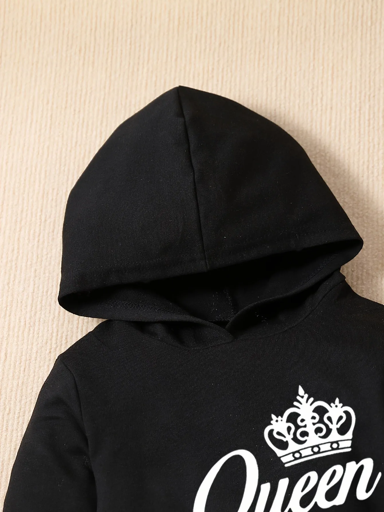 QUEEN & Crown Graphic Outfits Girls Hoodies   Jogger Pants