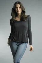 Tempo Paris Basic Long Sleeve V-Neck Knit Tee