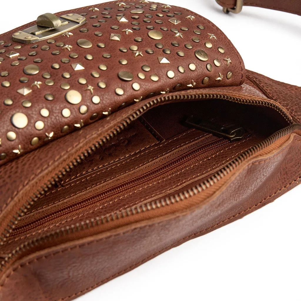 Trendy bumbag with studs / 16530 - Vintage cognac